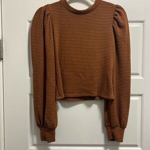Women’s puff sleeve sweater